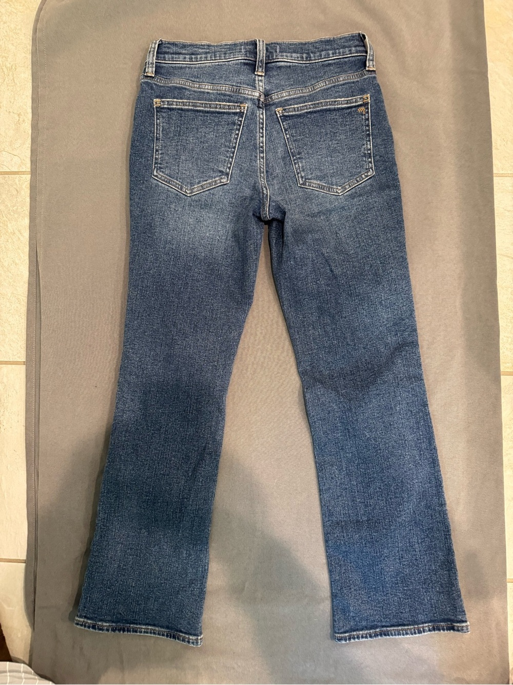 Madewell Women's Blue Denim Jeans - Mid Rise Kick Out Jeans Size 25 - Picture 3 of 5